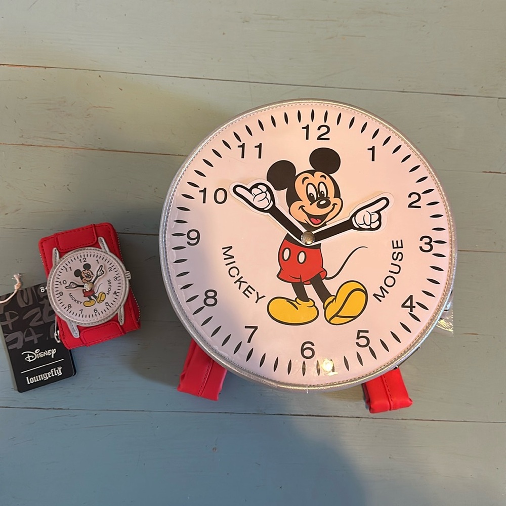 NWT Disney Loungefly Mickey clock/watch bag and wallet